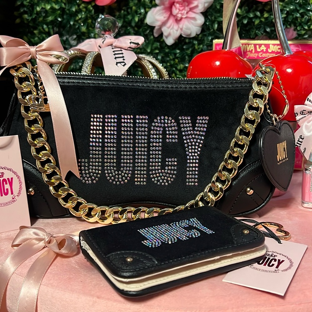🩷🎀Juicy couture couture glitzed out shoulder bag set